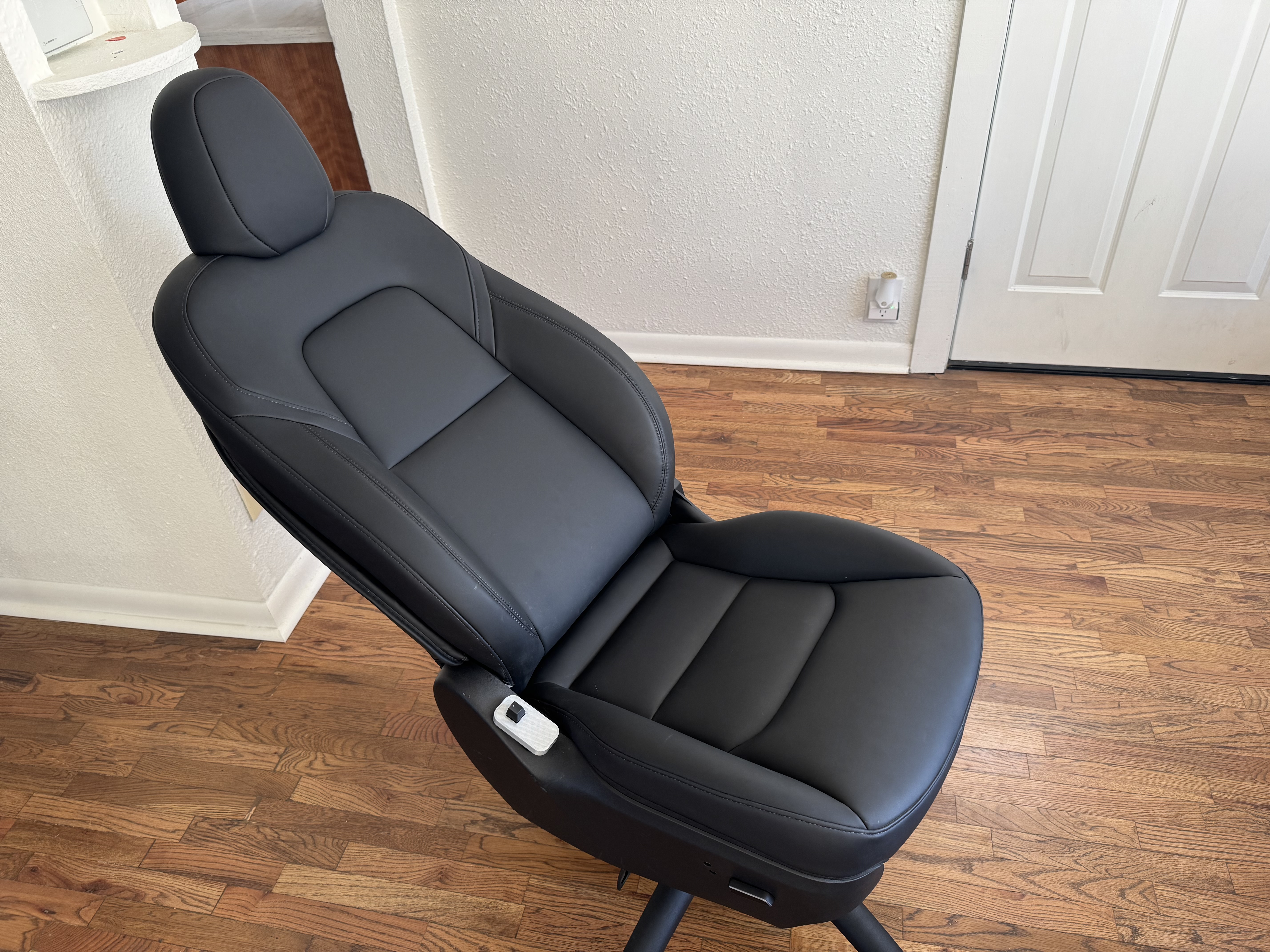 SuperSeat placeholder image 2
