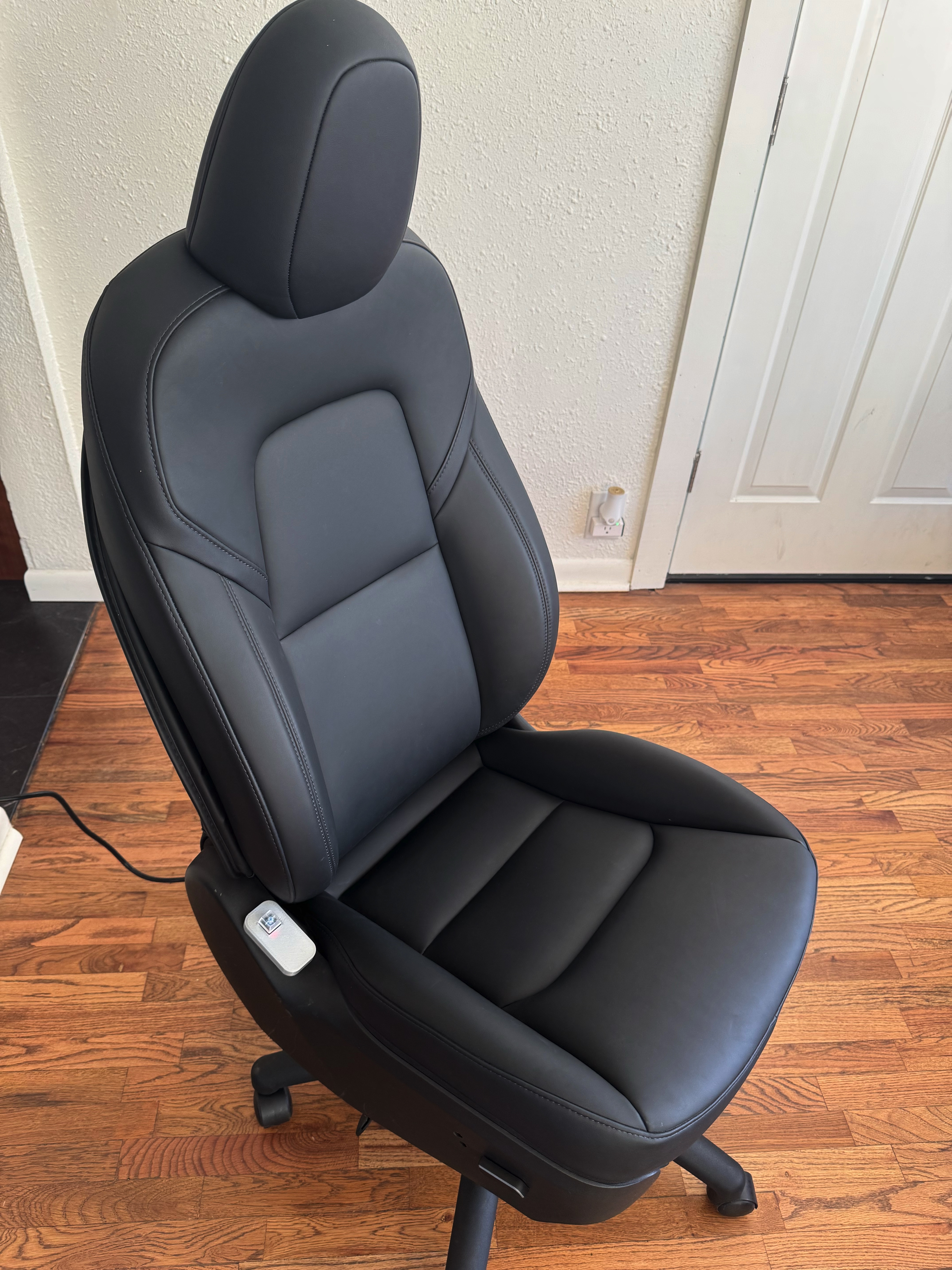 SuperSeat placeholder image 1